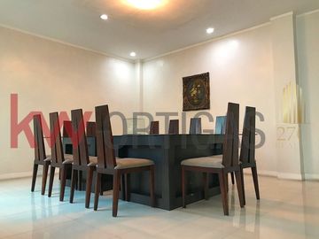 Modern House for Sale in Mahogany Place 1, Taguig City
