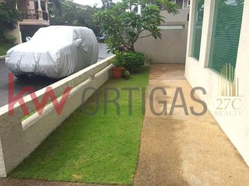Modern House for Sale in Mahogany Place 1, Taguig City