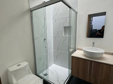 Casa en venta al sur de la ciudad de Puebla, Col. Minerales, 3 recamaras.