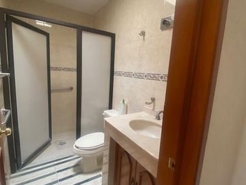 CASA EN VENTA EN FRACCIONAMIENTO BOSQUES DEL PRADO NORTE