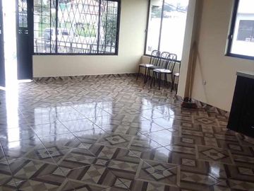 en Venta Casa rentera de 3 departamentos en Ricaurte