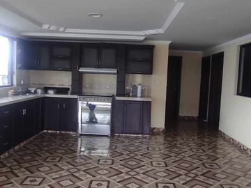 en Venta Casa rentera de 3 departamentos en Ricaurte