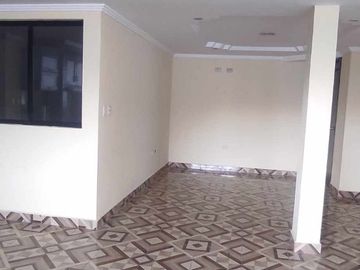 en Venta Casa rentera de 3 departamentos en Ricaurte