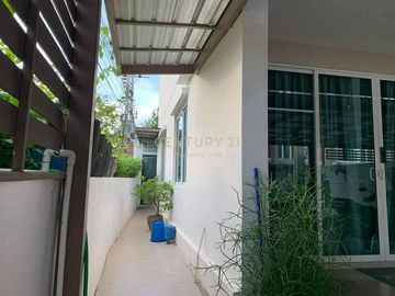 Townhome for sale behind the corner of TOWN AVENUE 60's Vibhavadi 60, connected to the main road Vibhavadi Rangsit and Phaholyothin Road/52-TH-66073