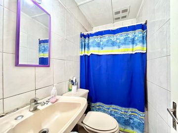 Se vende casa de un piso en tranquilo sector de Mataquito, Curicó. 3 piezas 1 baño