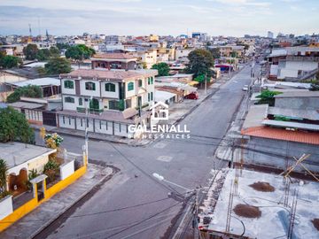 Excelente Villa Casa en Venta en el Centro de Machala, Ecuador