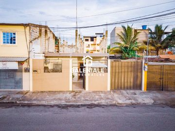Excelente Villa Casa en Venta en el Centro de Machala, Ecuador