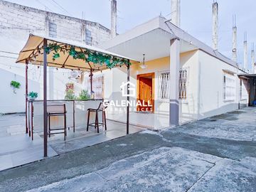 Excelente Villa Casa en Venta en el Centro de Machala, Ecuador