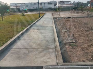 SE VENDE TERRENO EN ESQUINA DE 144 M2 CERCA A PISCINA EN CONDOMINIO EN CHOCAYA KM 92.5