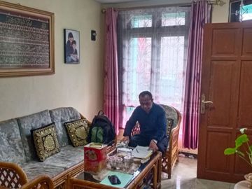 House for sale in the Griya Bandung Asria Complex which is in a residential area with a strategic location suitable for boarding houses