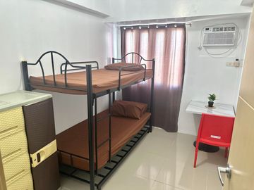 University-Ready & Pet-Friendly! Spacious 2-BR Condo in Sta. Mesa with FREE Appliances & Parking – Ideal for Families with Students!