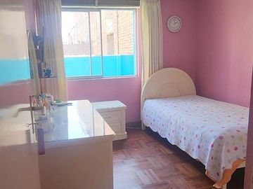 Vendo Casa en Magdalena  a 03 Cdras. de Av. La Marina