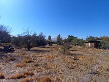 VENTA DE TERRENO URBANISADO, LOS ANDES, CALLE LAS LILLAS, 1.600MTRS, $180.000.000