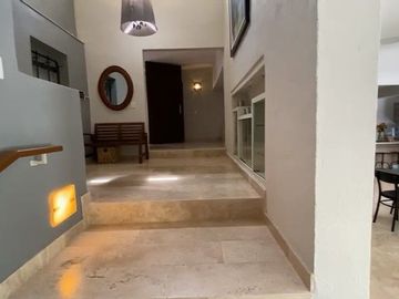 Venta Renta Vista Hermosa Zona Dorada