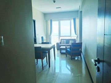 Resale 1 Bedroom Condo Unit in 8 Boulevard Newtown