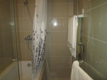 Resale 1 Bedroom Condo Unit in 8 Boulevard Newtown