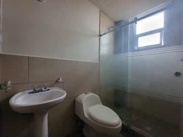 HERMOSA CASA EN EL CONJUNTO LISBOA