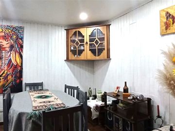 Teniente Merino Casa 127 mt2 $ 140.000.000.
