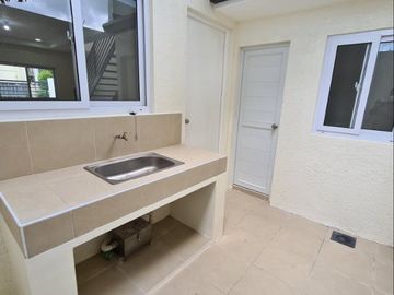 For Sale 2-Storey Modern House and Lot in Antipolo with 3 Bedrooms and 1 Carport PH2509