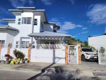 House and Lot in Corona del Mar Subdivision, Talisay City, Cebu