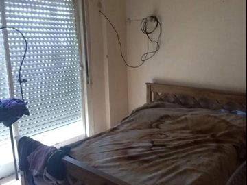 PH 3 AMBIENTES AL FRENTE CON COCHERA Y QUINCHO - PRIMER PISO POR ESCALERA - ZONA CASEROS