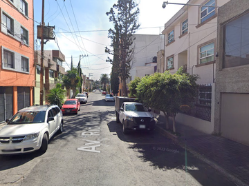 CASA EN REMATE BANCARIIO Hormiguero Coapa Villa Quietud Coyoacán