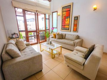 SUPER OPORTUNIDAD: VENTA GRAN DEPA EN SURCO