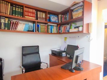 SUPER OPORTUNIDAD: VENTA GRAN DEPA EN SURCO