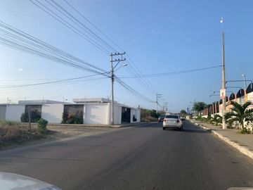 terreno de venta en manta zona sur los gavilanes