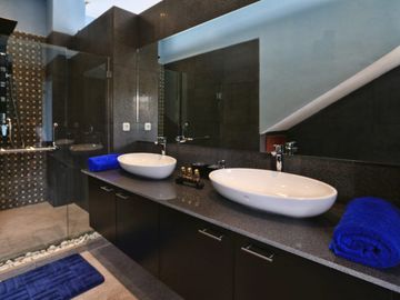 Absolute Beachfront Gem in North Bali