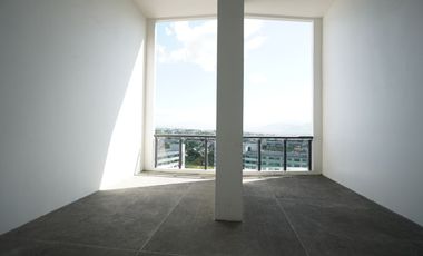 COMM15XXRW: For Sale Unfurnished Studio with Balcony in The Residences at Commonwealth QC