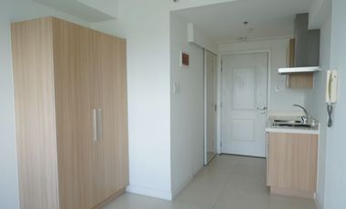 COMM15XXRW: For Sale Unfurnished Studio with Balcony in The Residences at Commonwealth QC