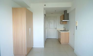 COMM15XXRW: For Sale Unfurnished Studio with Balcony in The Residences at Commonwealth QC