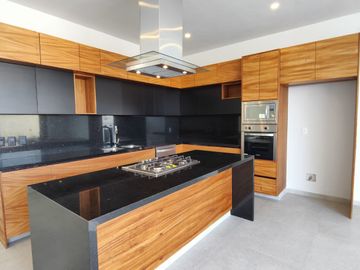 Casa en preventa, 3 rec + estudio y alberca privada, en Fluvial Vallarta