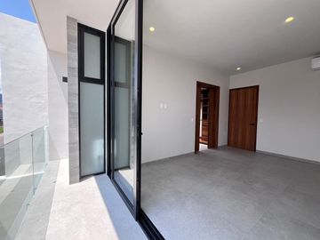 Casa en preventa, 3 rec + estudio y alberca privada, en Fluvial Vallarta