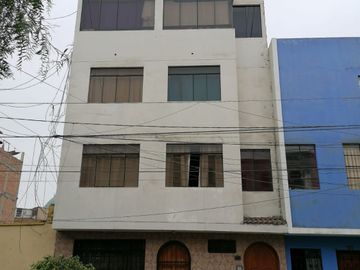 EXCELENTE OPORTUNIDAD DE INVERSION EDIFICIO EN MAGDALENA DEL MAR