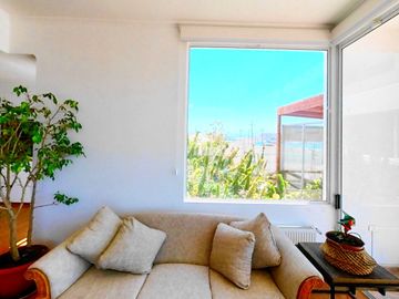 Se vende lujosa casa en sector la Herradura, Coquimbo.