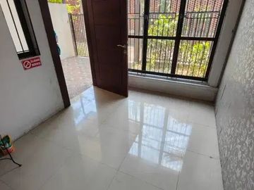 Rumah Murah di Pagesangan Baru Dekat Masjid Agung 2 Lantai Miinimalis