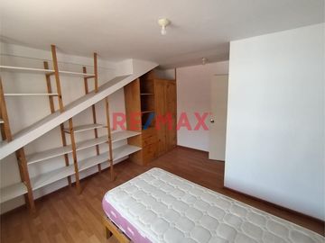 Venta De Departamento Duplex De 237 M2 A 290 Mil Dólares Negociables En Santiago De Surco