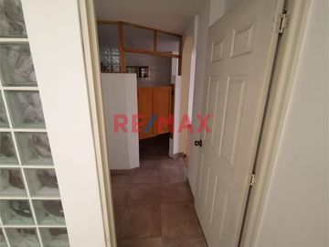Venta De Departamento Duplex De 237 M2 A 290 Mil Dólares Negociables En Santiago De Surco