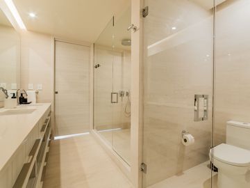 Departamento en venta en Puerto Cancún, SLS Cancún