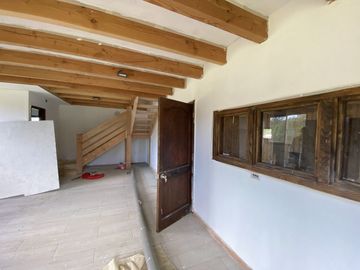 Z O N A S U R . C L Destino habitacional o comercial casa  terreno de 5.000 m2 a orilla de camino público Pedregoso Villarrica
