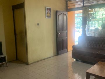 Cocok Tinggal usaha invest Area Buaran Pinggir Jalan Raya