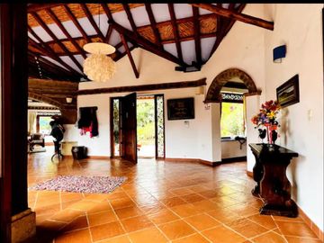 395. ESPECTACULAR CASA EN VILLA DE LEYVA ALTO DE LOS MIGUELES