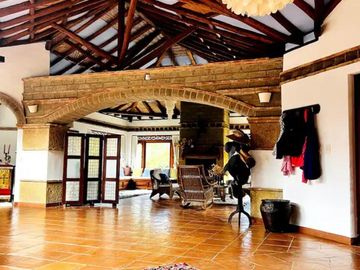 395. ESPECTACULAR CASA EN VILLA DE LEYVA ALTO DE LOS MIGUELES