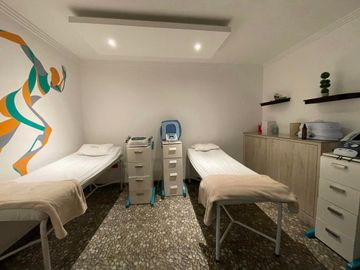 Local comercial central de Venta en Loja en la Av. Gobernación  de Mainas