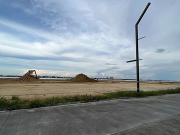 Mandani Bay Studio unit for sale in Cebu City Brand New