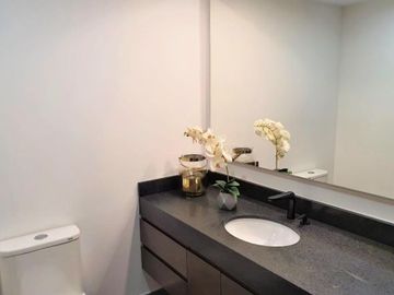 DEPARTAMENTO EN VENTA DE 1 RECÁMARA FRENTE AL MAR EN PUERTO CANCÚN, QUINTANA ROO, ECLUSIVIDAD Y PLUSVALÍA