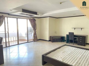 [For Sale] Windsor Tower Condominium, Spacious Room