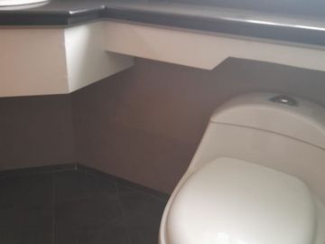 VENDO PROPIEDAD CON 2 CASAS EN URBANIZACION LA CATOLICA CUMBAYA, EXCECLENTE UBICACION A 5 MINUTOS DE LA UNIVERSIDAD SAN FRANCISCO